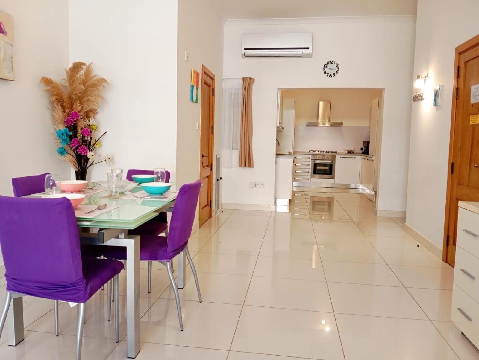 Modern Apartment In The Heart Of Sliema Steps From The Seafront Экстерьер фото